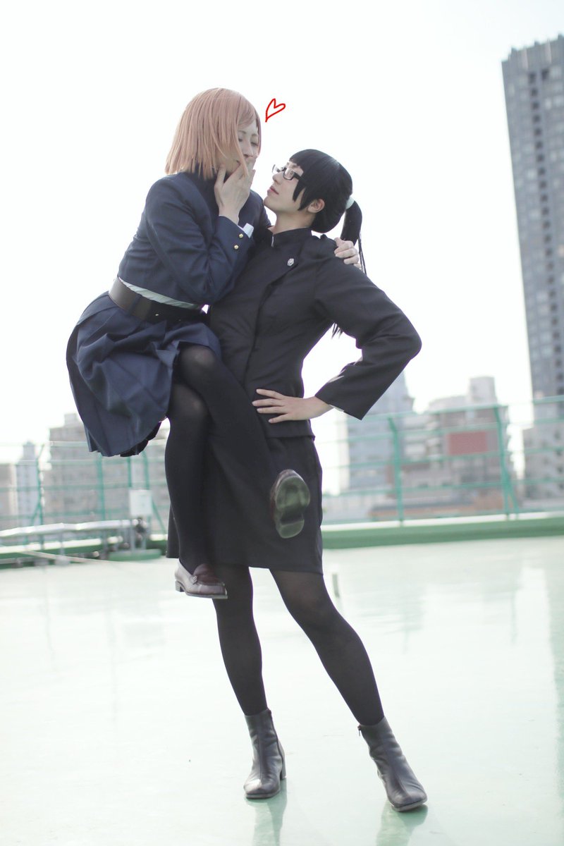 基本的に細身女子なら片腕で十分だし、両手なら撮影タイマーよゆ余裕なくらい持ち上げられますのでもし抱えられたい女いたらどうぞ 