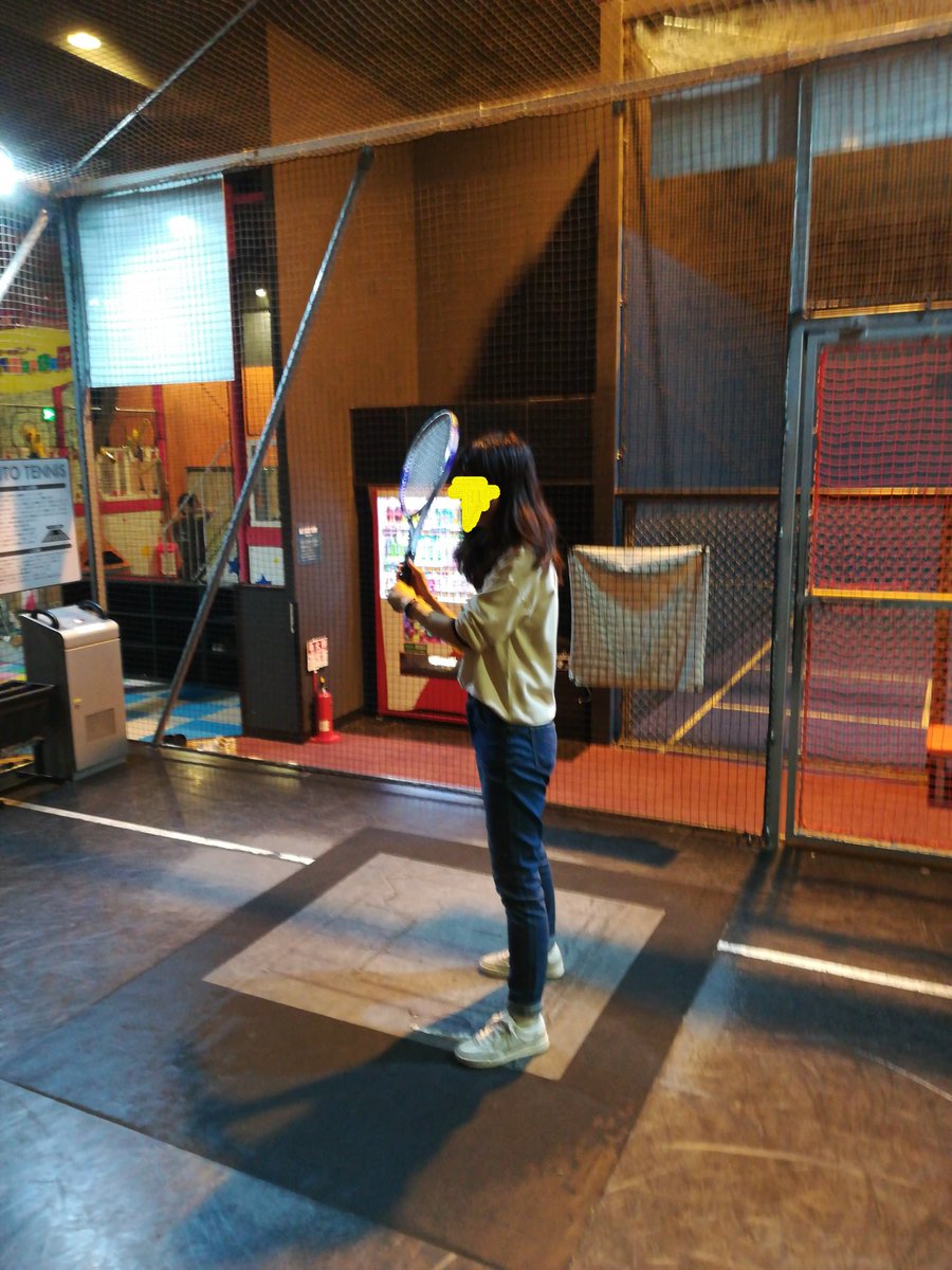 デートの後きっかり割り勘でお金を請求する男 