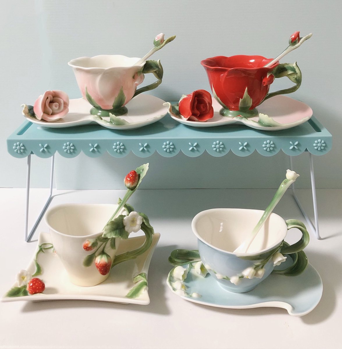 こつこつ集めてたティーカップ可愛すぎませんか…！？ 