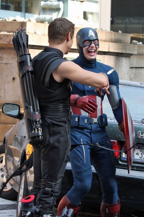 キャプテン・アメリカ姿のクリス・エヴァンス君の笑い方はいつ見ても最高の気分にさせてくれる 