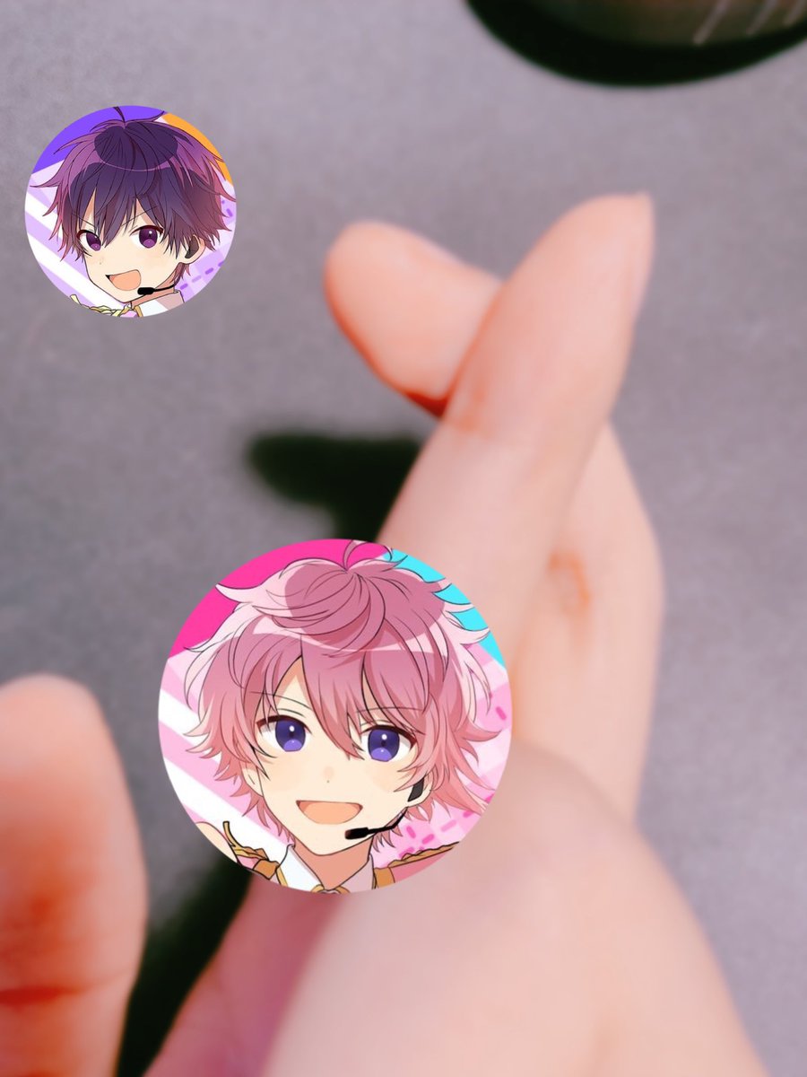 って話した時に、なーくんが『最近指でハート作るの流行ってるらしい』って言って作った手が面白かったwww  芋虫みたいだったwwwwww  正解教えてあげといた🙄wwww 