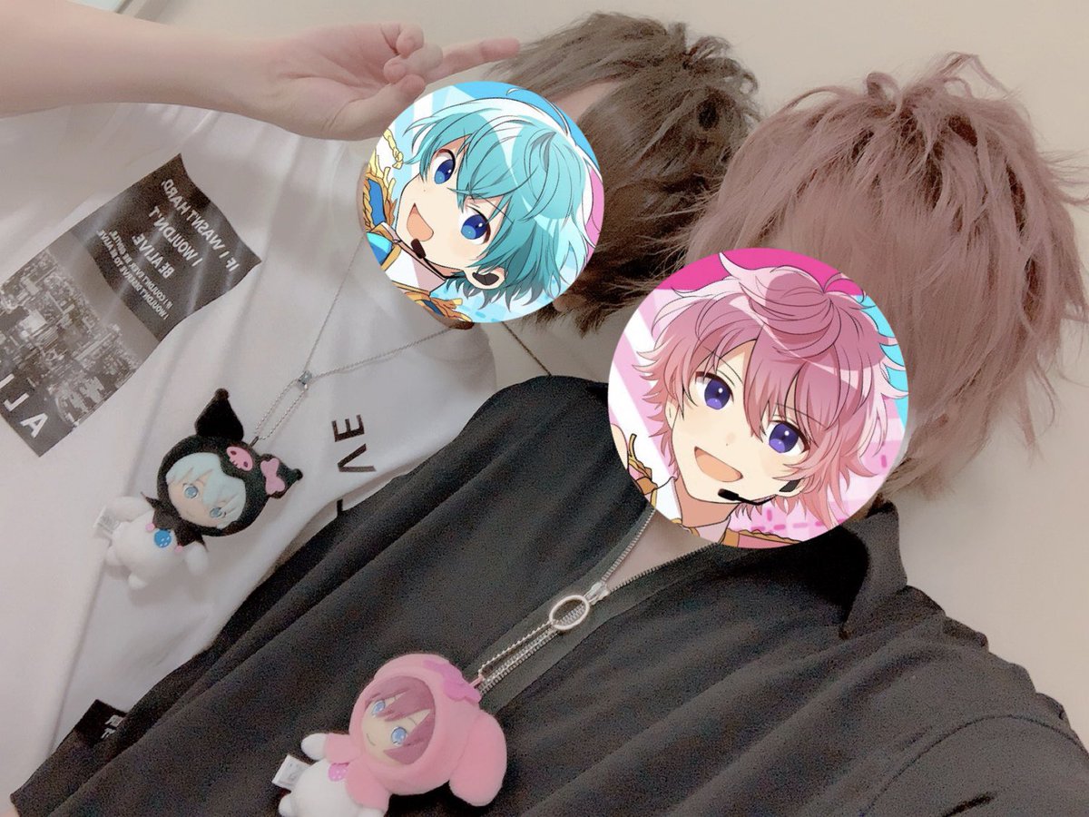 すとらぶハイタッチありがとう〜✨  知ってる顔何人もいて楽しかった〜✨  次は握手会✨  たのしみー