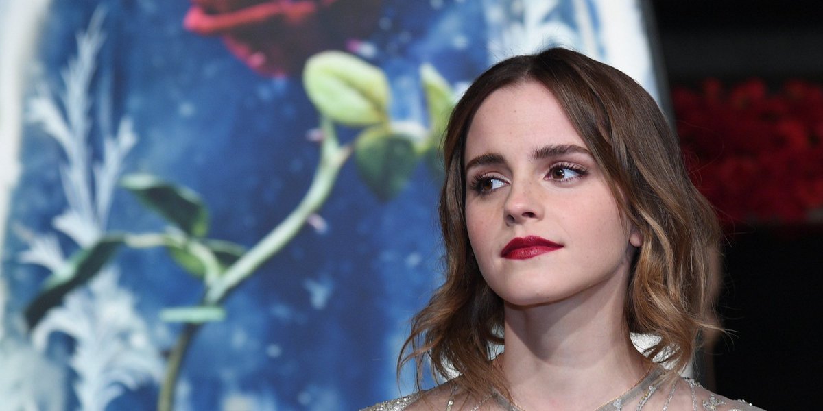 6歳の頃から女優の夢を志し、幼い頃から変わらない圧倒的美貌と知性を兼ね備えた努力家