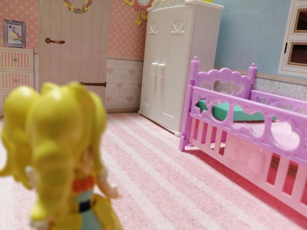 娘の玩具の家に配置するだけで一気に事故物件感が増す