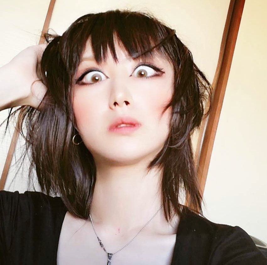 鳥居みゆきに似てるって言われたことあるからウィッグ被って似せてみた