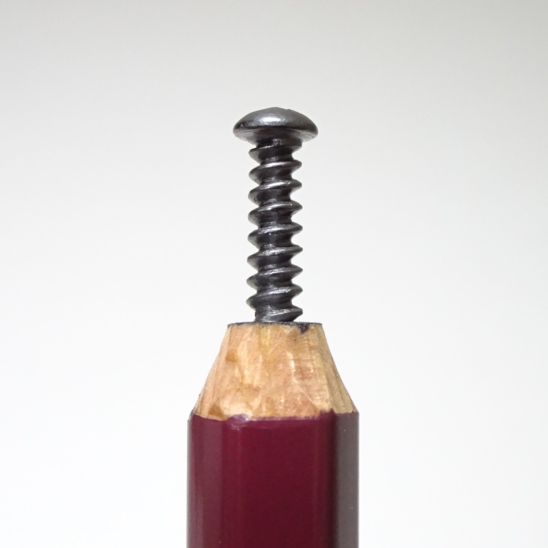 【新作完成】 鉛筆の芯でネジを作りました。 