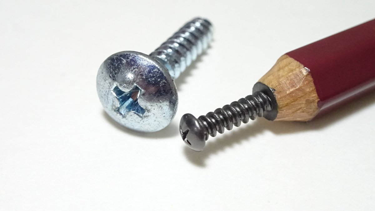 【新作完成】 鉛筆の芯でネジを作りました。 