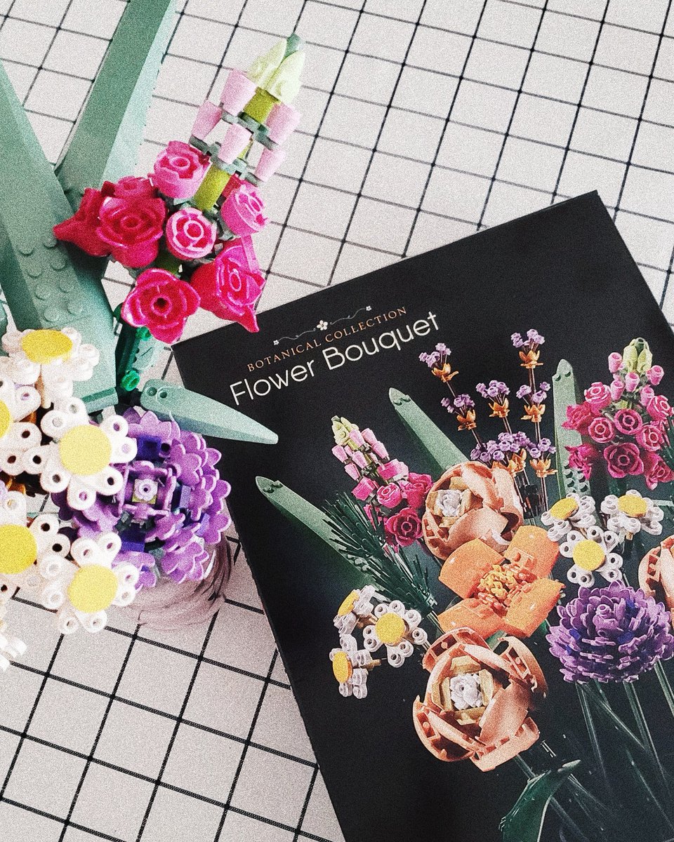 1月1日に発売されたレゴのフラワーブーケ、かわいいねえ☺︎ 