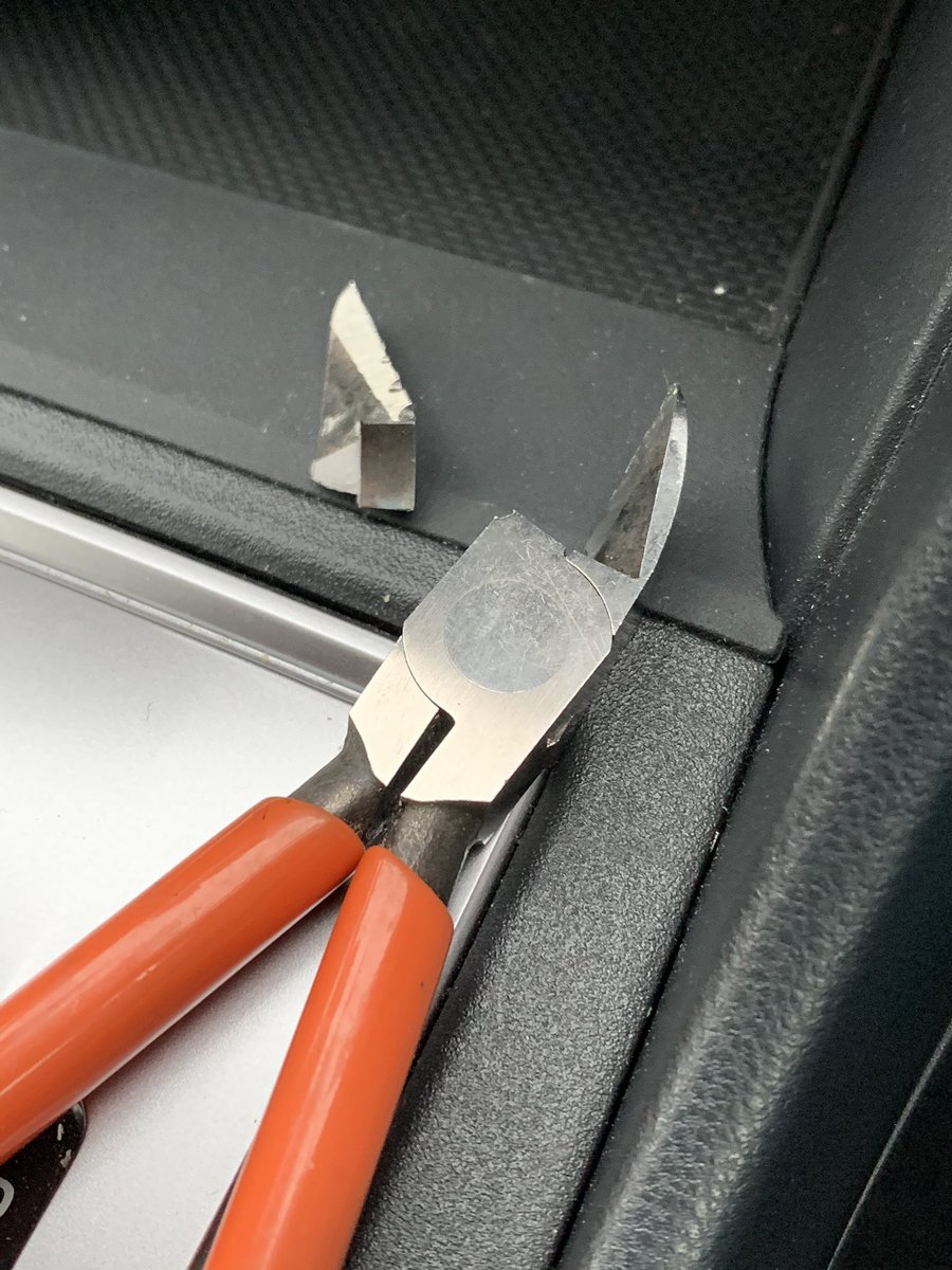 そうはならんやろオブザイヤー2021お仕事部門受賞のため3千円の出費です 