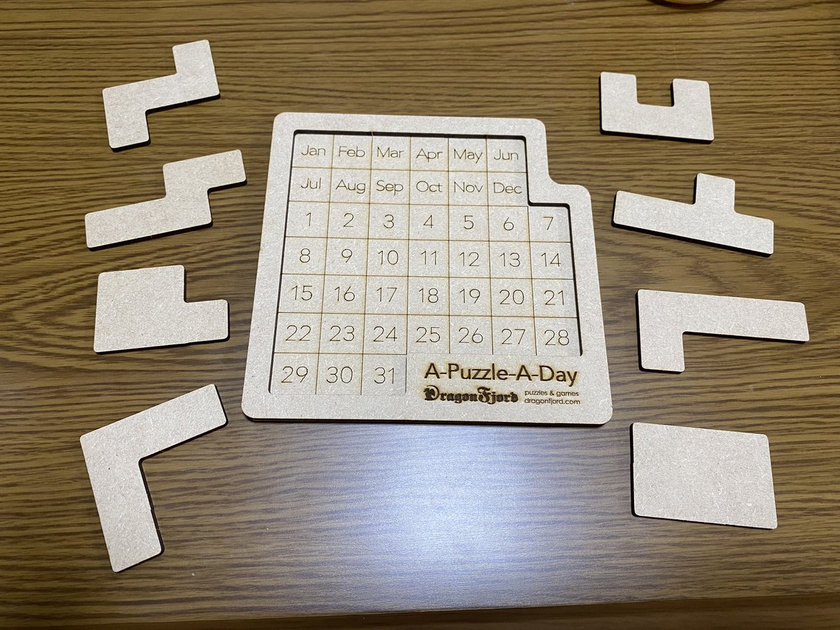 Twitterでたまたま見つけた、日替わりのカレンダーパズル