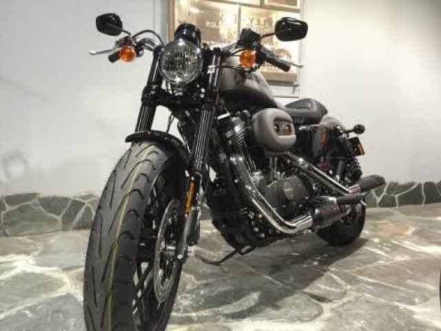 瀬名泉のこのバイクハーレーダビッドソンではないですか????