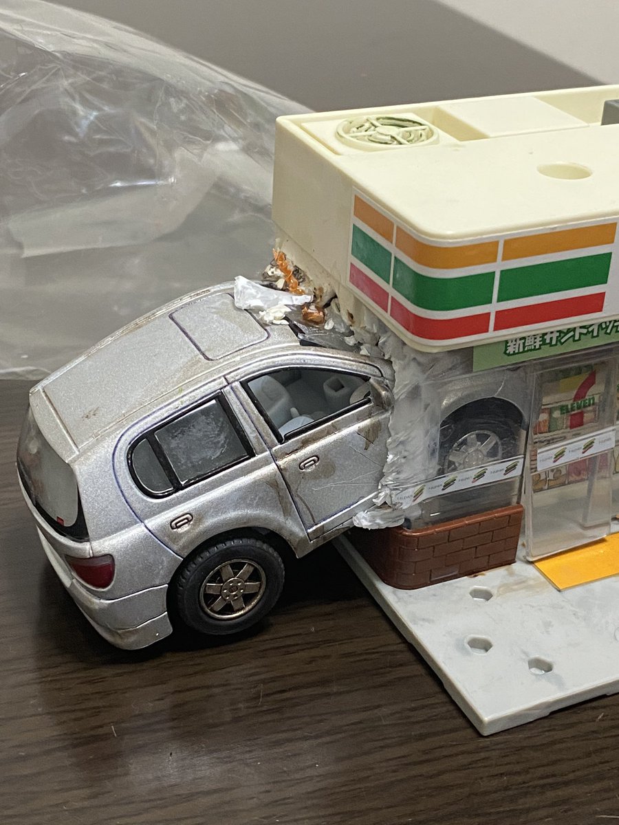 ジャンク品のミニチュアコンビニ 本気のジャンク品だった 