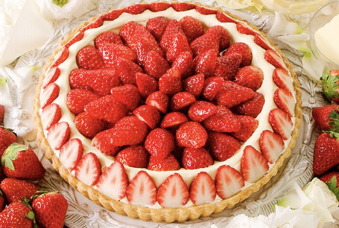 ２月２２日〜２月２８日まで「キル フェ ボン」では、苺をたっぷりと使用したタルト９種が揃う「2021 ベリーストロベリー」が開催されます✨ 