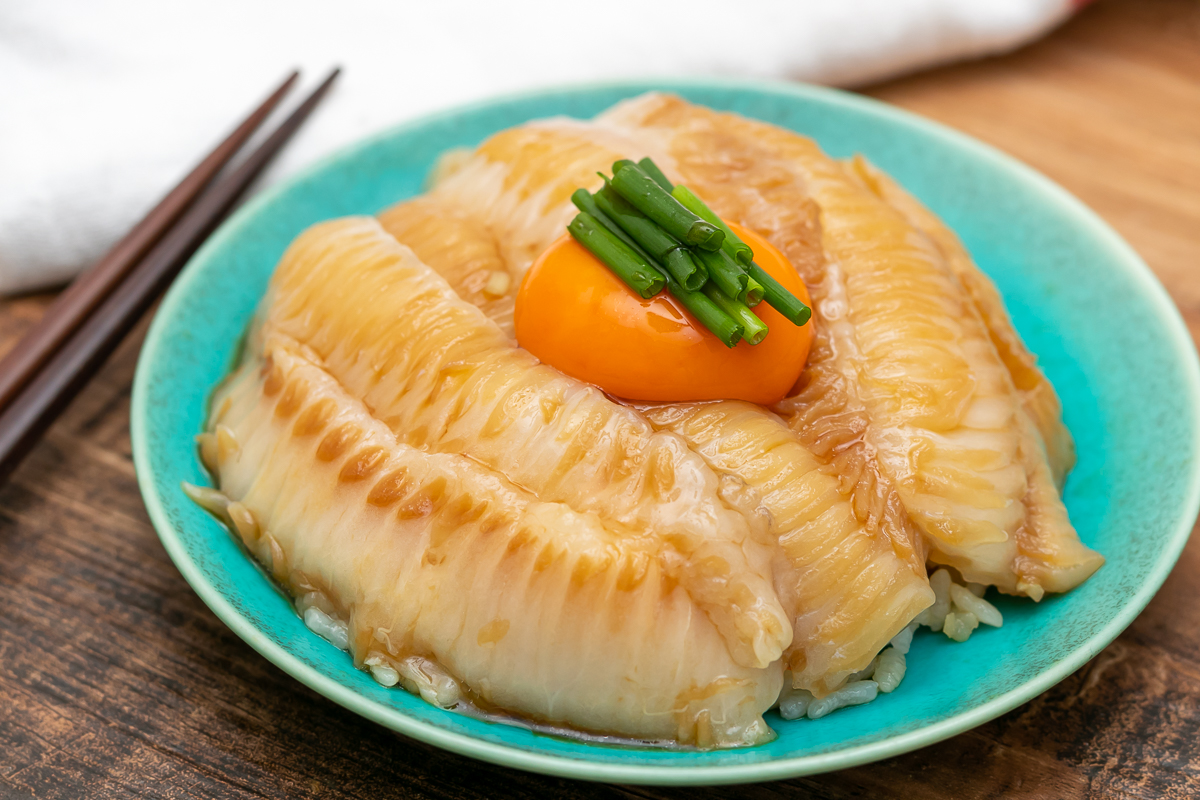 友達が青森の「えんがわ丼」の写真が送られてきて 羨ましすぎて泣きながら似て非なるものを作った