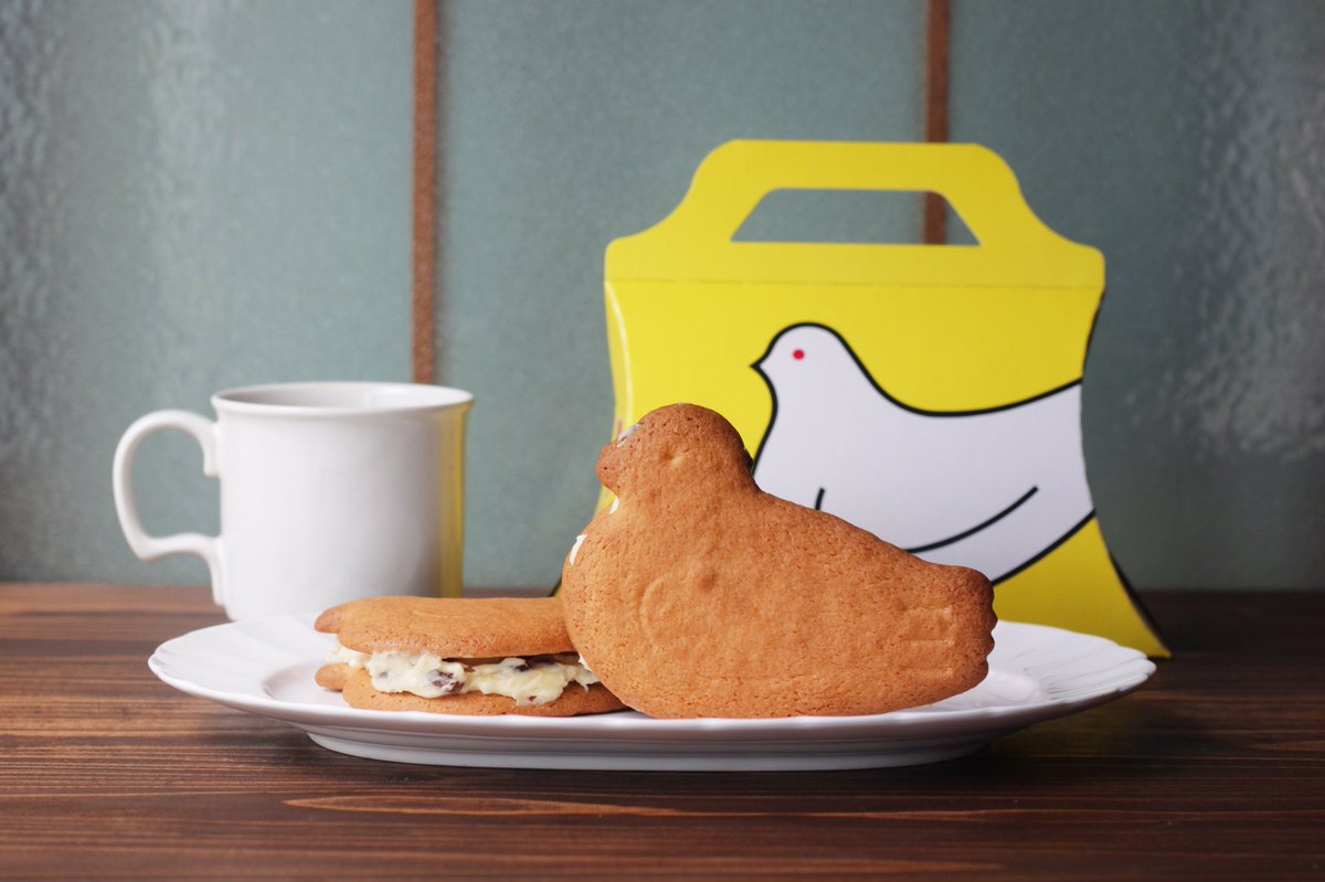 市販のクッキーに手づくりのレーズンバターをはさんでいるのを最近SNSで何回か見ました