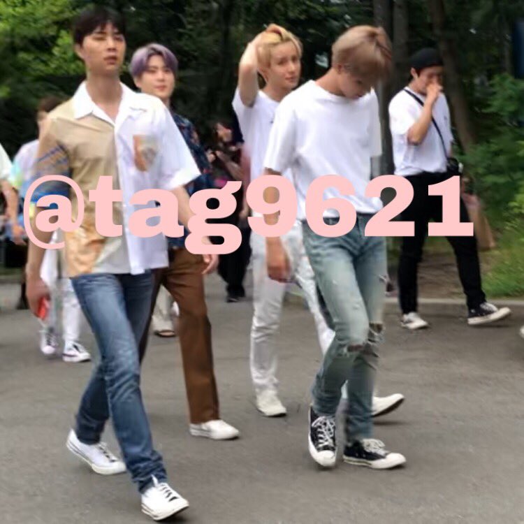 道に迷ってたら戦慄迷宮の周りの壁にユウタとジェヒョンが登って中覗こうとしてるのをたまたま目撃した😂 #NCT127 