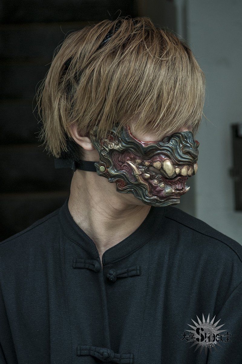 マスクを作っています #どこかの誰かに刺さればそれで良い 