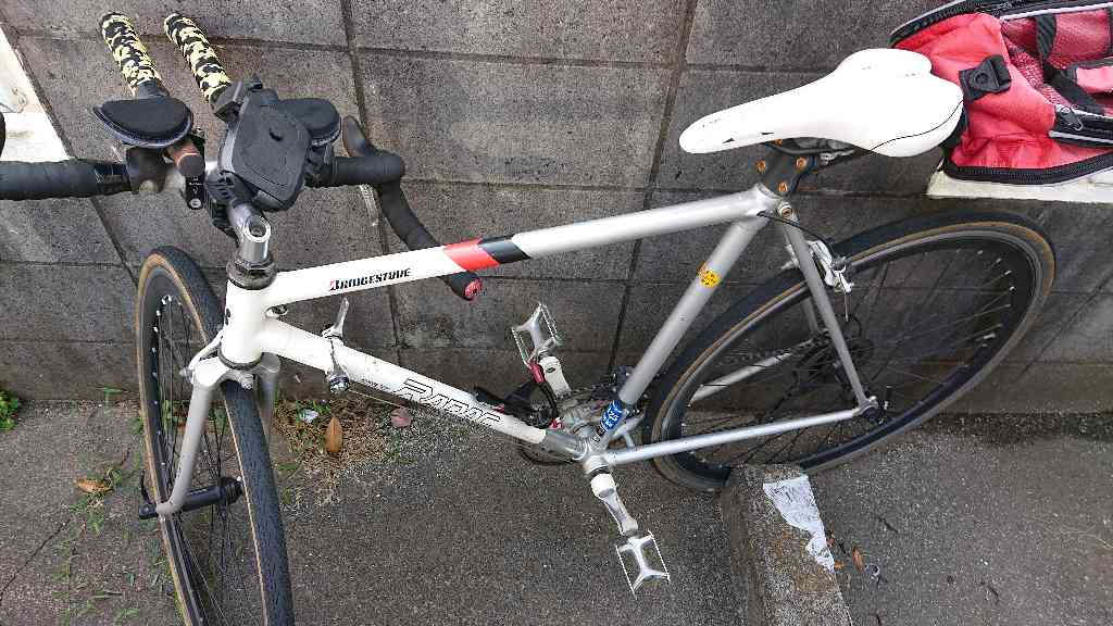 盗難車ぽいので、探してる方がおられるのではないかと