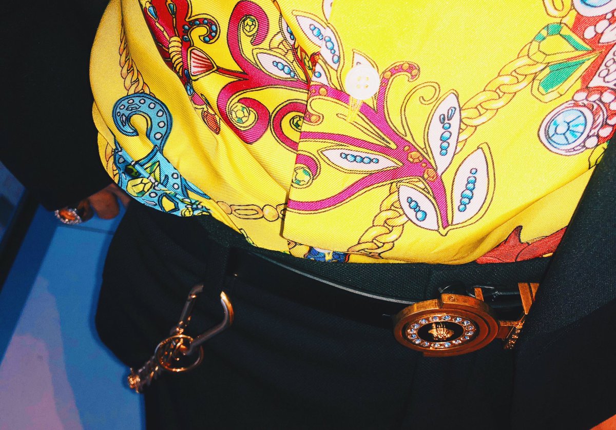 長谷川慎です🙋‍♂️  昨日の映画【PRINCE OF LEGEND】 初日舞台挨拶のOFF SHOTです🤴🏻  EXILE TRIBE mobileにも別SHOTを沢山載せるので是非チェックお願いします🙋‍♂️  @PRINCELEGEND_PR  #PRINCEOFLEGEND #プリレジェ 