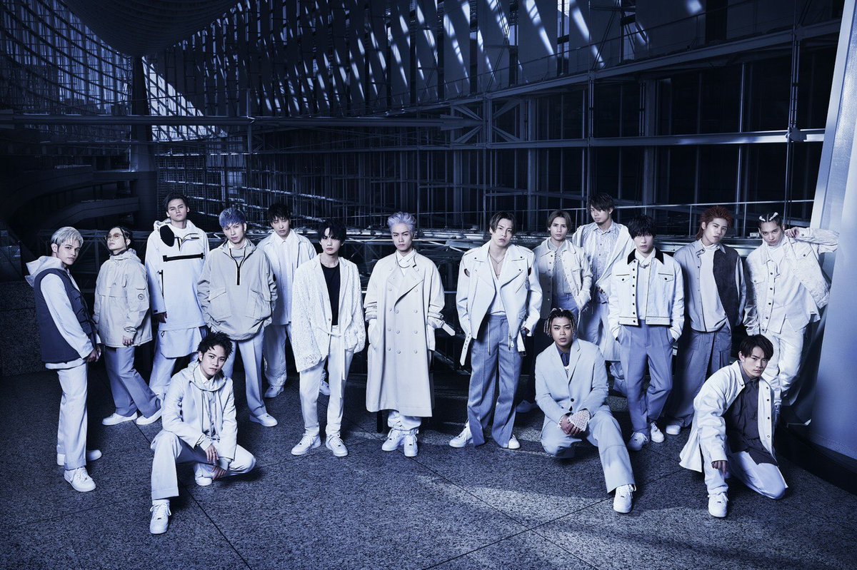 2/24発売「REBOOT」最新ビジュアル解禁‼️ 「THE RIOT」までの王道のHIPHOP感あるビジュアル作りから、「REBOOT」ではHIP HOPの捉え方を変えストリートの匂いは残しつつ、クラシカルな要素を足したビジュアルとなりました😎 ソロアー写はこちら↓ #THERAMPAGE #REBOOT