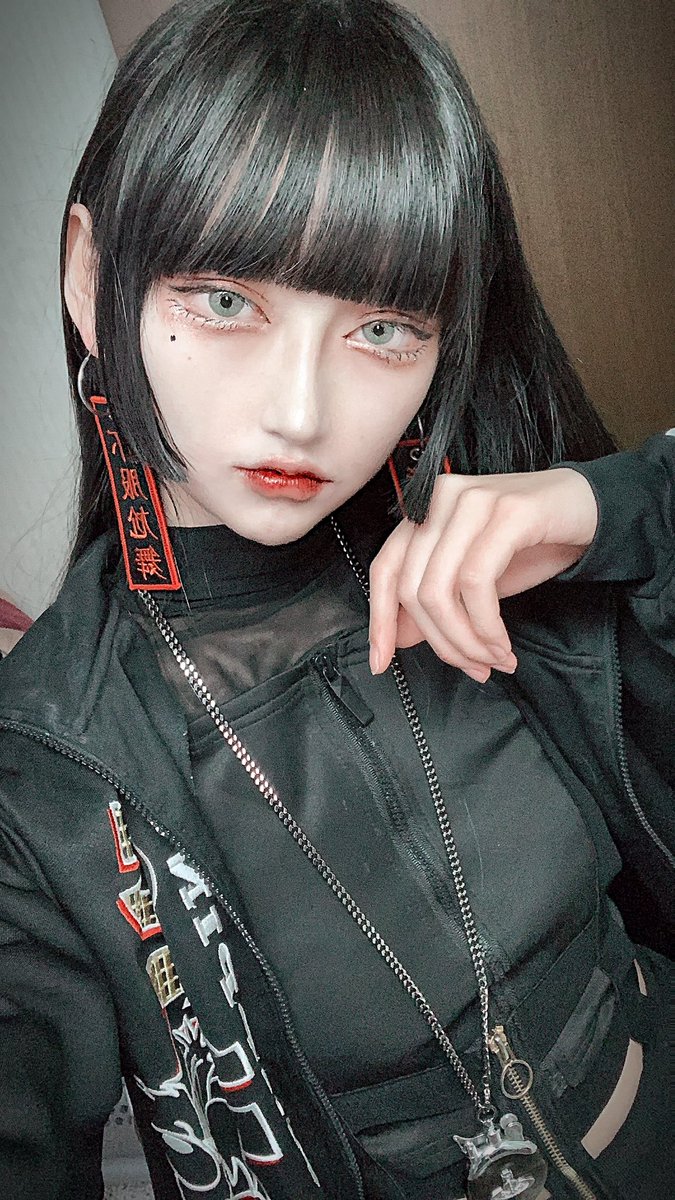 オタサーの姫越して女王 