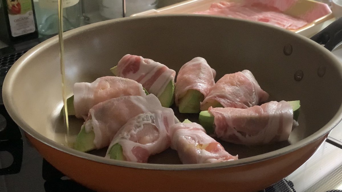  タレににんにくチューブも入れるとより一層至福🤤 