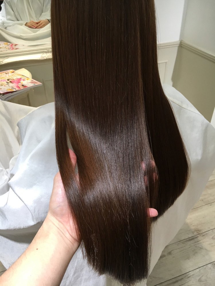 週に1回、自宅での簡単なケアで有り得ないほど髪がサラツヤになってしまう『リバースケア』👶 半信半疑でやってみたら短髪の自分でもサラッサラになってびっくりしたので、ロングの人がやったらどうなってしまうんだ… 普段家にあるものですぐに出来るのも🙆‍♂ 