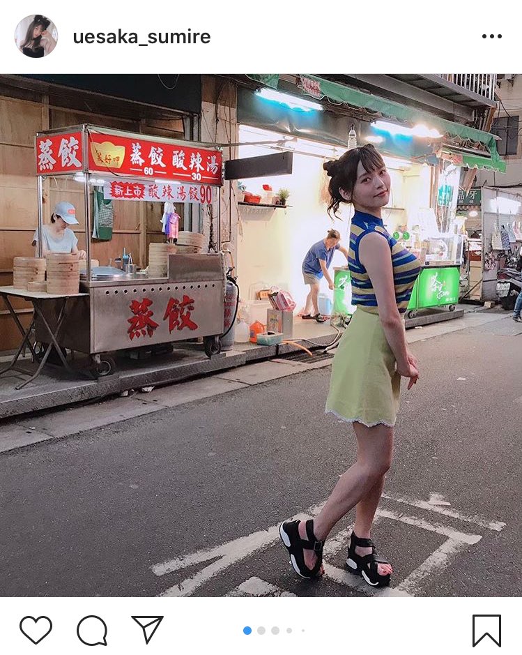 こんな卑猥なデカ乳晒してよく街歩けるな 1枚目の写真なんて完全におっぱいが重力に負けて乳首が服を突き破りそうじゃねぇか 