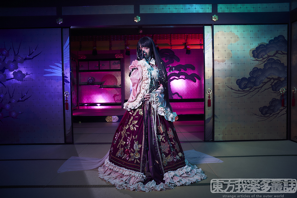 【完全独占】上坂すみれコスプレ撮影で聞く東方Projectとの出会いと、夢中になった理由 #上坂すみれ ( @uesaka_official )さんが「東方我楽多叢誌」に初登場