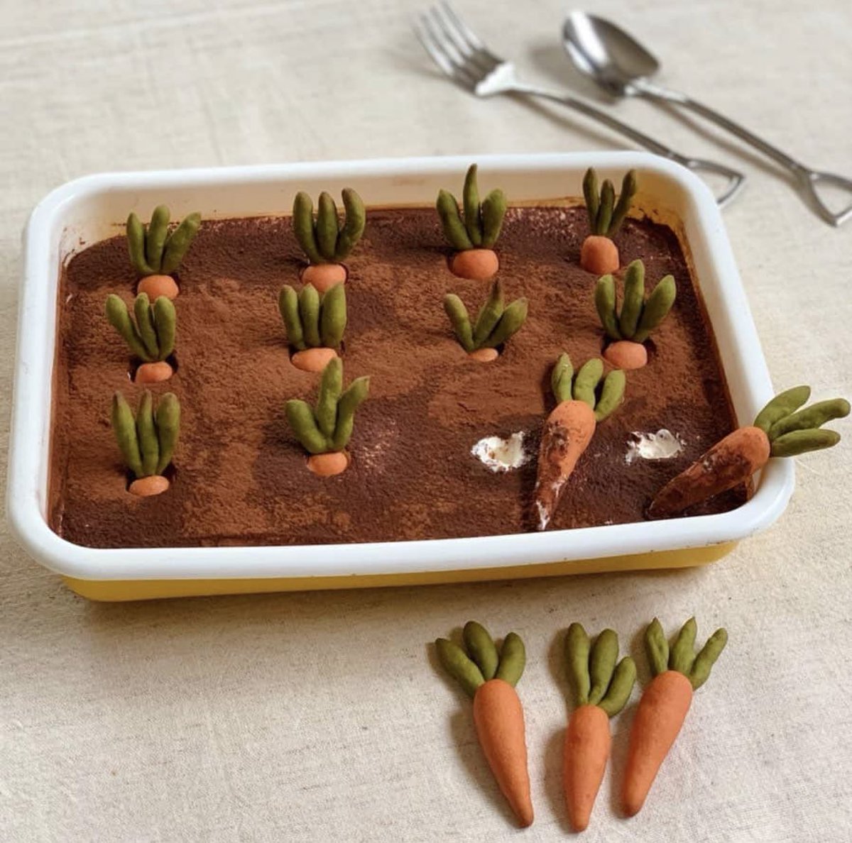 庭をイメージして作られたティラミスが可愛すぎる 