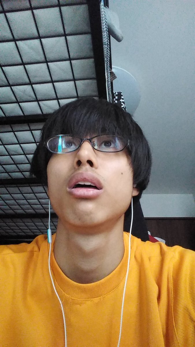 ←彼女とのZoomデート                     教授とのZoom授業→ 