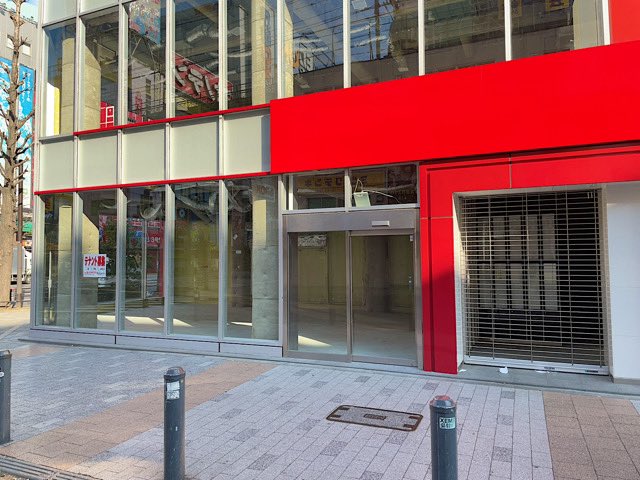 使いにくい細いビルだがすっからかん