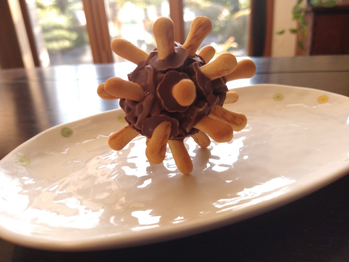 もうすぐバレンタインなので、COVID-19を作ってみた　材料は2枚目のやつだけ 