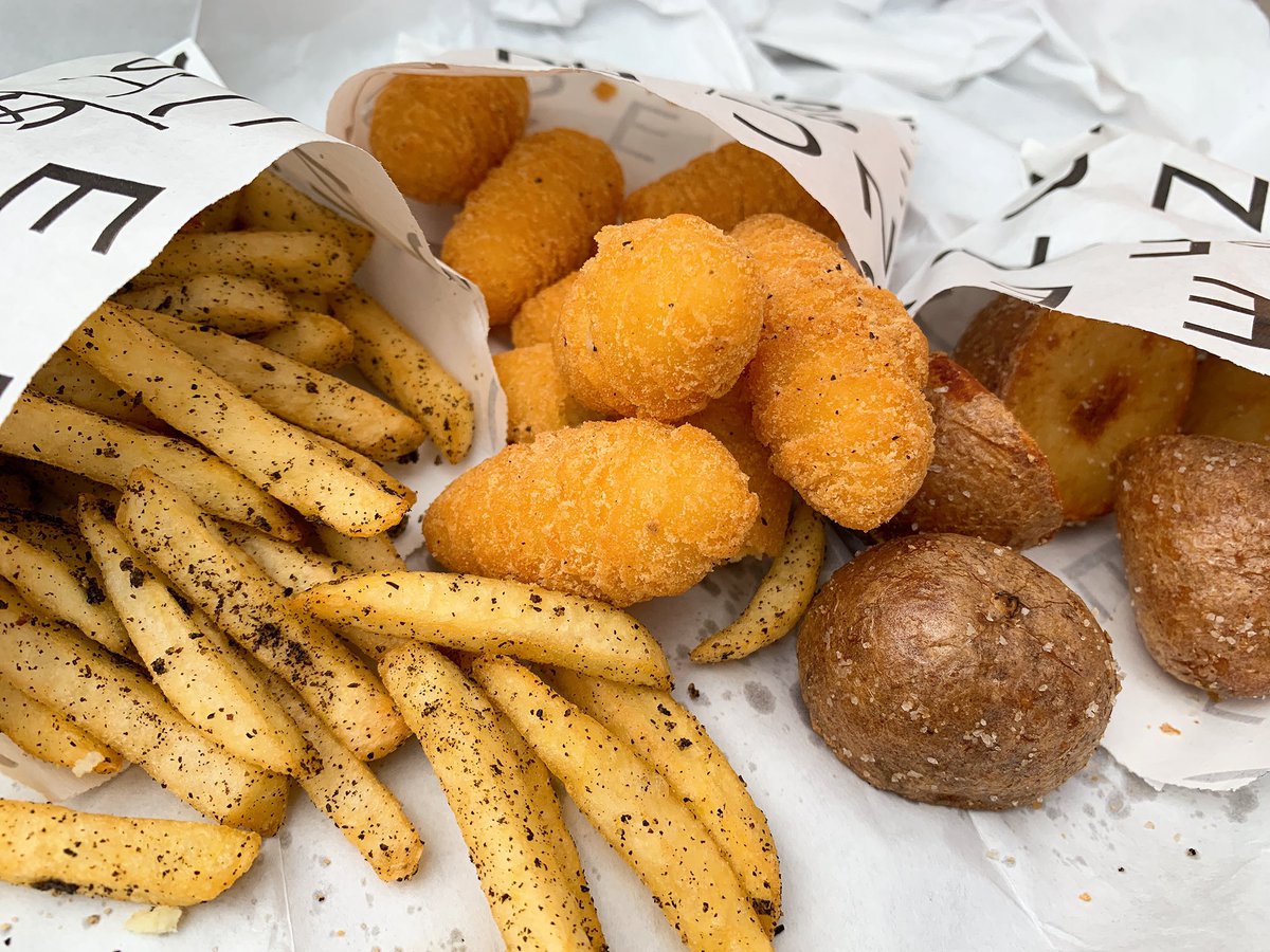 まじでこの世の全てのいも好きに教えてあげたいんだが自由が丘のフライドポテト専門店ESSENCEには全ての人間を虜にする禁断のポムピンがある