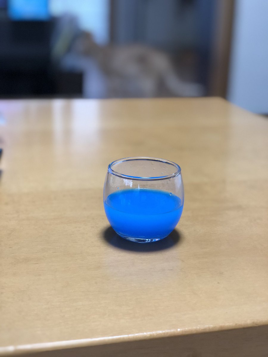 薬剤師に「この薬は性犯罪に使われるおそれがあるから溶かすとわざと色が出るようにしてます」って言われた眠剤