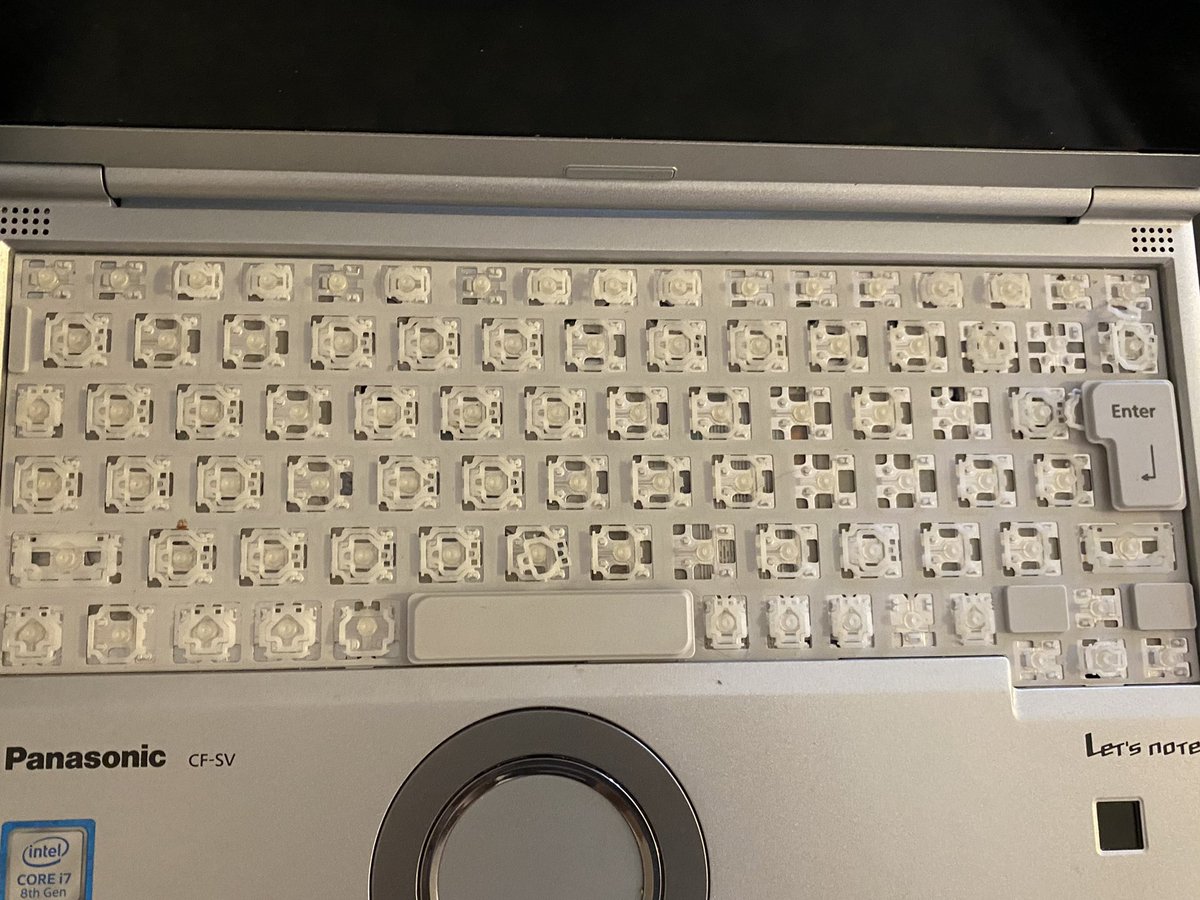 長女（2歳）は4時に起きて1人遊びをしていた様子 