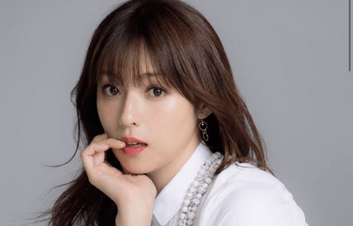 石原さとみ33歳 新垣結衣31歳 戸田恵梨香31歳 深田恭子37歳  信じられん……