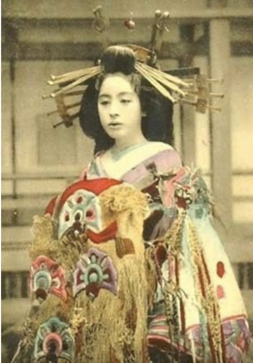 「花魁」は最高級娼婦なので肌を露出しません