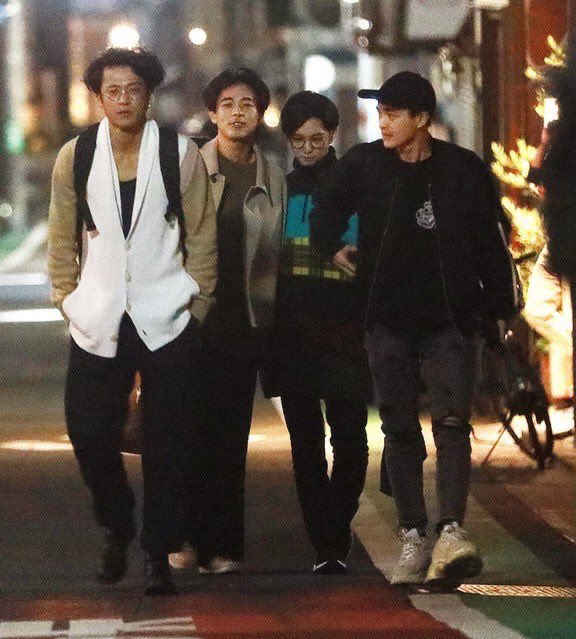 小栗旬と成田凌と千葉雄大と瀬戸康史が一緒に飲んでたとかエモすぎるだろ……混ぜてくれ金はいくらでも払う