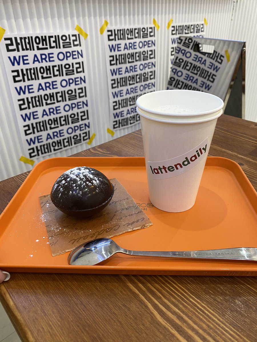 新大久保にあるコスメ&カフェのお店『ラテアンドコス』
