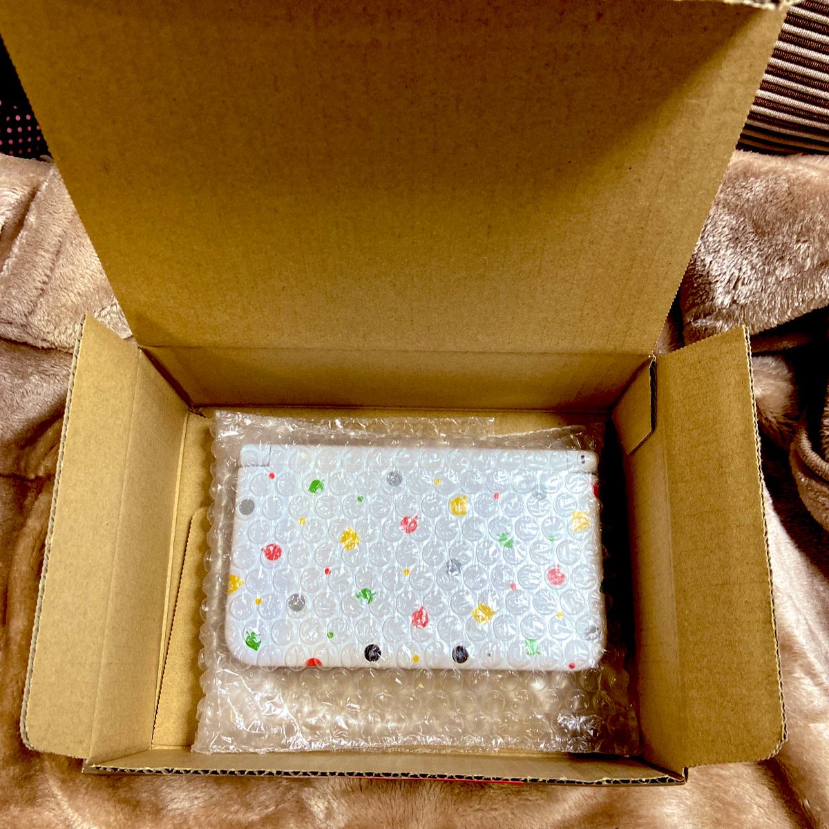 うそでしょ…どう森限定デザインとはサヨナラだと覚悟してたのに…‼️完全に割れちゃってたし絶対無理だから「替えないで」とかも書かなかった