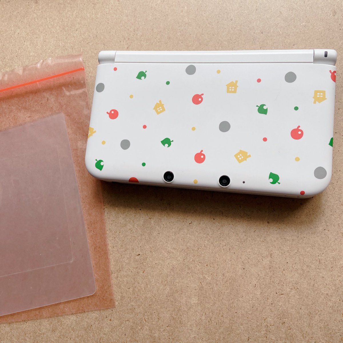 うそでしょ…どう森限定デザインとはサヨナラだと覚悟してたのに…‼️完全に割れちゃってたし絶対無理だから「替えないで」とかも書かなかった