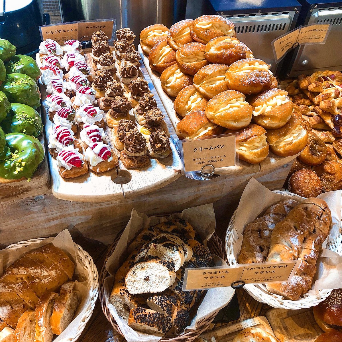 嘘みたいだろ... 食べ放題なんだぜ..これで... 