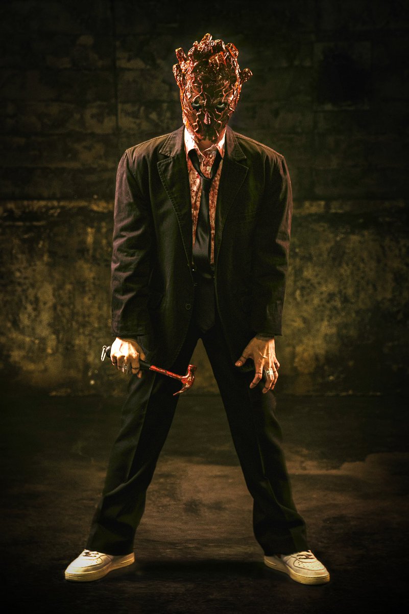 【コスプレ】 ドロヘドロ /dorohedoro  掃除屋  心 shin: しの / 能井 noi: あっきー  2人が動いてて幸せの極みどうしよ  #ドロヘドロ #dorohedoro 