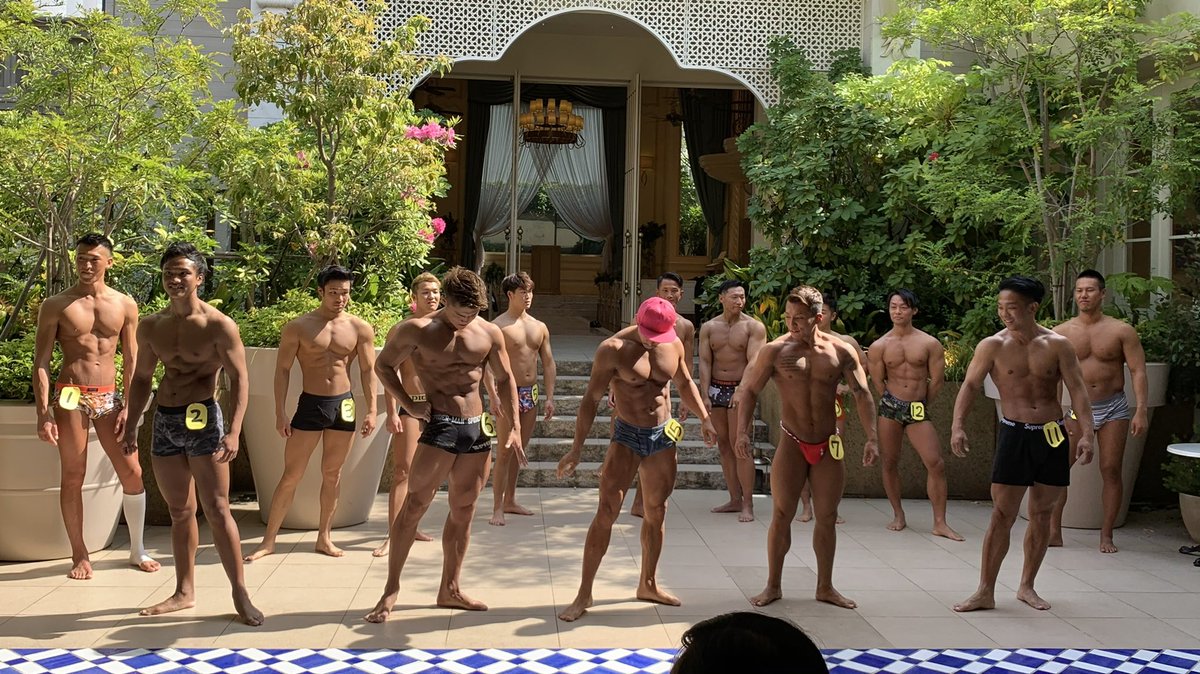  弊社に入社して結婚式を挙げると余興はこんな感じになります