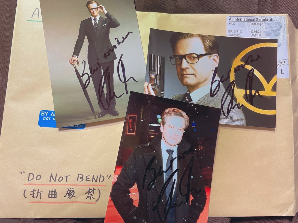 コリンファースに送ったファンレターの返信が届いたのですが、同封したお気に入りの写真全てに直筆サインを書いてくれた…家宝にする😭 