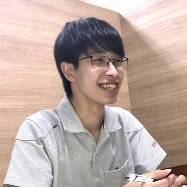 管理部 求人課 /溝渕さん