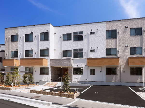 【非常勤】宿直(サービス付き高齢者向け住宅) ◎大阪府高槻市勤務 ◎勤続功労金など充実の福利厚生!◎実務経験が浅い...