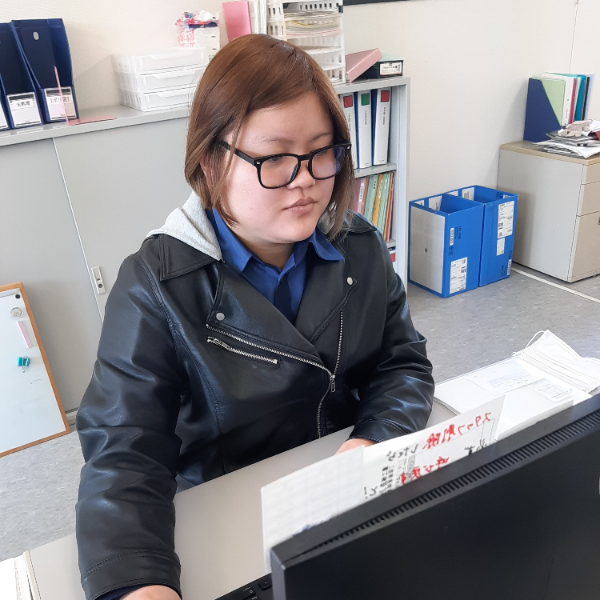 警備事業部・事務/細井(ほそい)さん