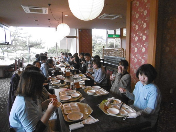 コロナ前は食事会も開催していました